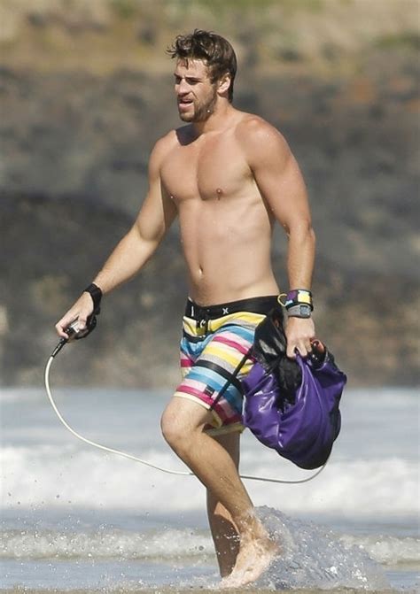Liam Hemsworth Paparazzi Shirtless Shots Naked Male Celebrities