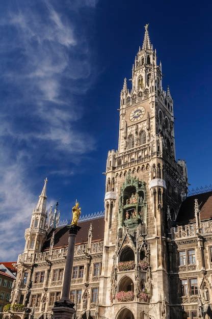 Munich Alemania Neue Rathaus El Nuevo Ayuntamiento En Marienplatz En El