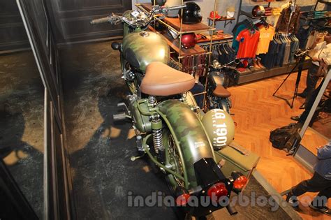 Royal Enfield Classic 500 Limited Edition Battle Green Despatch Top Rear View 1 Unveiled At