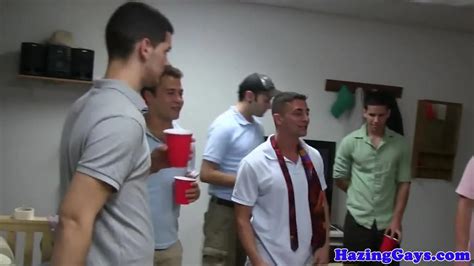 Vidéos porno bizutage Gay gratuites 2025 xHamster