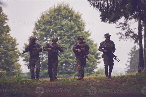 Military soldiers in field 11575980 Stock Photo at Vecteezy