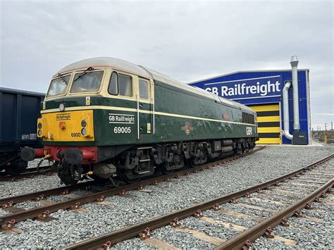 69005 Eastleigh At Peterborough GBRf Shed 69005 Stabled Flickr