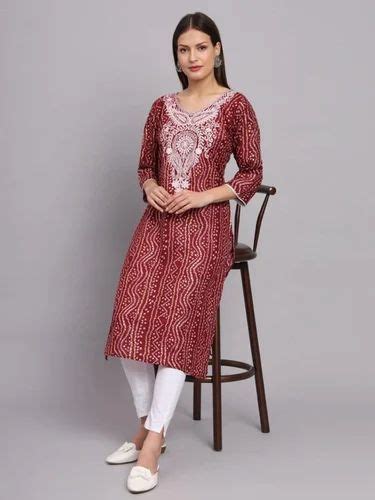 Medium Cotton DESIGNER CHICKENKARI WORK ONLY KURTI At Rs 439 In Surat