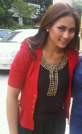 Hot Celebrities Fasha Sandha Hot Stills Photos