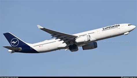 D Aiko Lufthansa Airbus A Photo By Demo Borstell Id