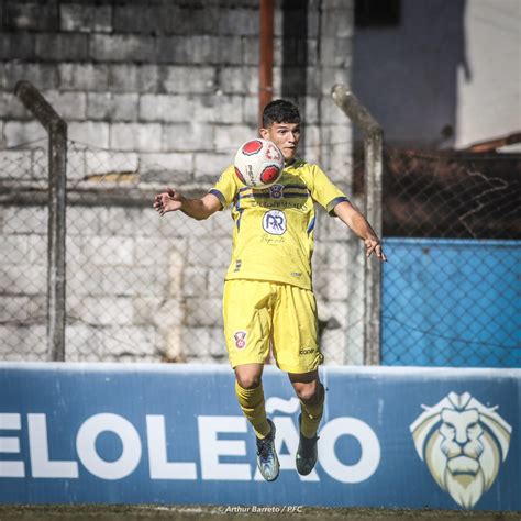 De técnico novo Petrópolis Gonçalense estreia na Copa Rio Tribuna de