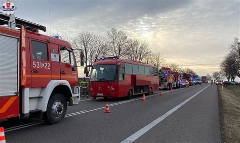 Lubelskie Wypadek Autokaru Z Ukrai Skimi Uchod Cami Pi Cioro Dzieci