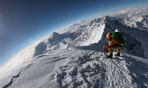 O Everest Se Tornou Um Grande Circo Diz Alpinista Brasileiro Que