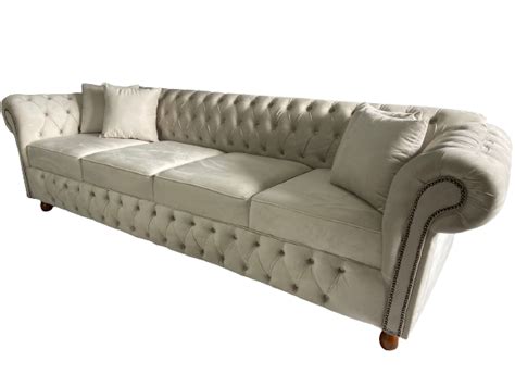 Sofá Chesterfield Victório Veludo Nude cm MadeiraMadeira
