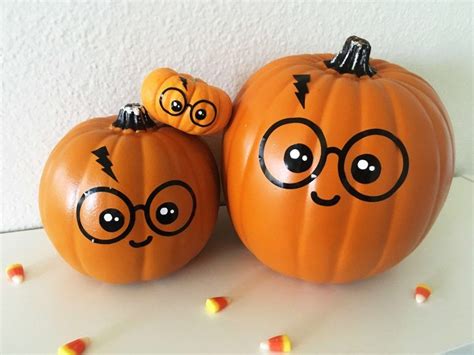 Cute & Easy DIY No Carve Harry Potter Pumpkin (+ free SVG file ...