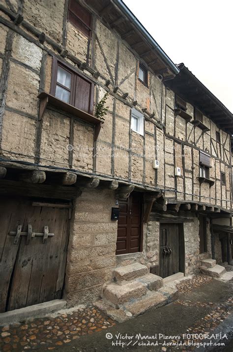 Ciudad dormida San Martín de Trevejo al abrigo del Jálama Sierra de