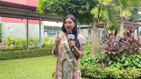 Potret Miss Indonesia Audrey Vanessa Dengan Batik Ramah Lingkungan