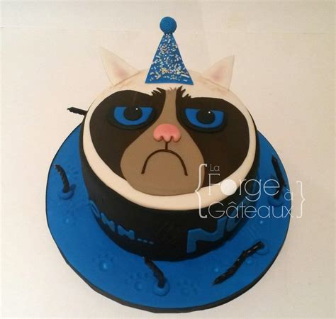 The Grumpy Cat - CakeCentral.com