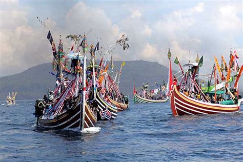 Petik Laut Muncar Tradisi Larung Sesaji Nelayan Di Pesisir Banyuwangi