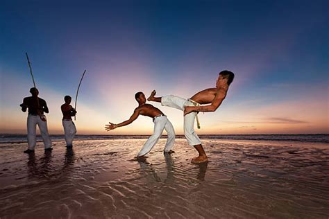 170+ Capoeira Fighting Stance Stock Photos, Pictures & Royalty-Free ...