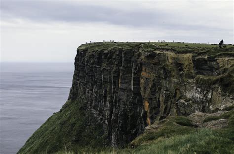 Hiking the Cliffs of Moher | Honeysuckle Life