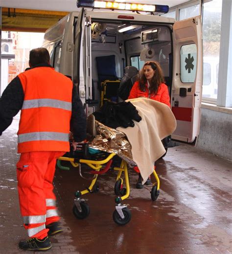 Auto Colpisce Ciclista E Fugge Denunciato Il Pirata Della Strada