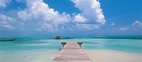 Thulusdhoo | Maldives Attractions - Lonely Planet