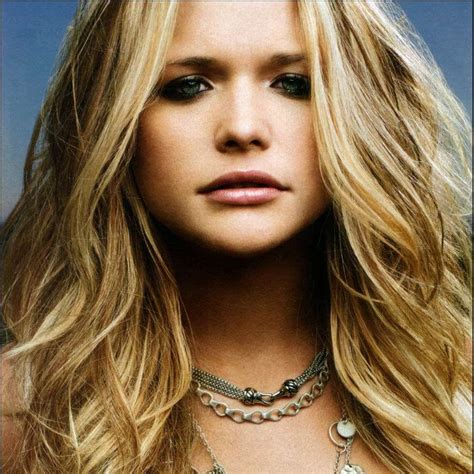 The Most Gorgeous Female Country Singers Miranda Lambert Country Music