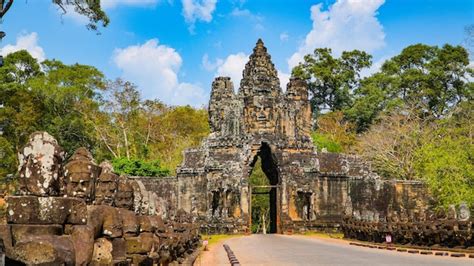 Ruinas Antiguas Thom Bayon Templo Famoso Hito Camboyano Angkor Wat