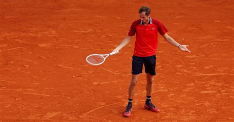 Atp Masters Monte Carlo Daniil Medvedev Rastet Aus Und Gewinnt