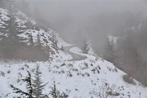 Neve Ricopre La Toscana Appennino Bianco Da Abetone A Garfagnana