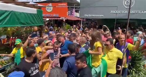 Na Paraíba Bolsonaro dá bronca em organização que não garantiu entrada