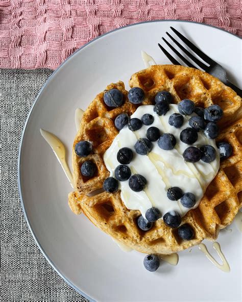 My Favourite Breakfast Kodiak Cake Protein Waffle With Greek Yogurt