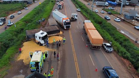 Duas Carretas E Carro Se Envolvem Em Acidente Na BR 163 Em Sinop R9 NEWS