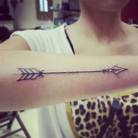 57 Stylish Arrow Wrist Tattoos - Wrist Tattoo Pictures