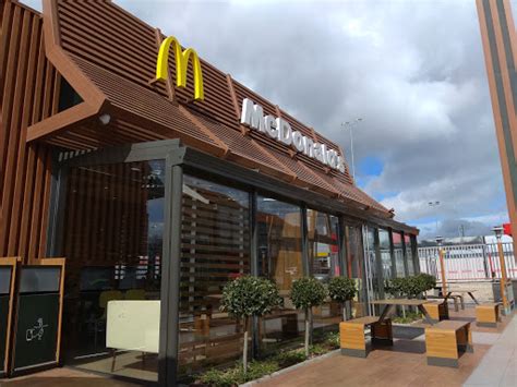 Restaurante McDonald S Hospital En Pontevedra