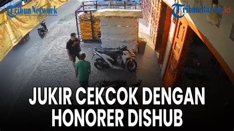 Jukir Di Kota Binjai Cekcok Dengan Oknum Honorer Dishub Youtube