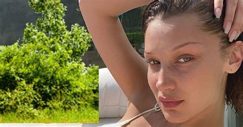 Bella Hadid Flaunts Her Toned Abs In Rare Gym Selfie Photo