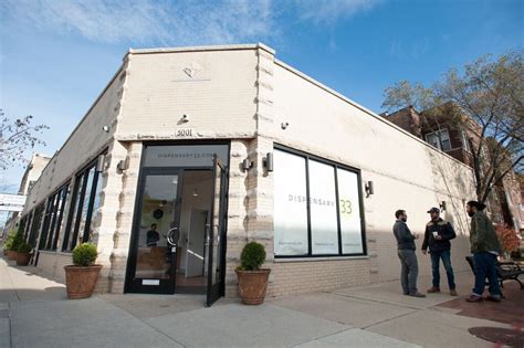 Medical Marijuana Hits the Shelves at Chicago’s First Dispensary ...