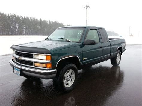 Sell Used NO RESERVE 1996 CHEVROLET SILVERADO Z71 4X4 In Isanti