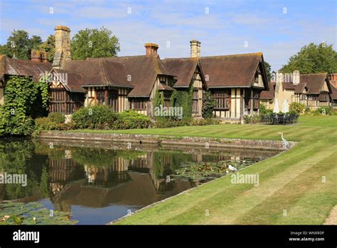 Anne Boleyn Wing Hi Res Stock Photography And Images Alamy