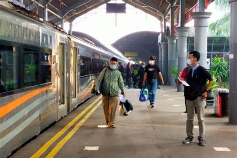 Harga Tiket Kereta Api Surabaya Bandung Akhir Bulan Ini Buruan