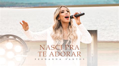 Fernanda Santos estreia na Graça Music o single Nasci pra Te