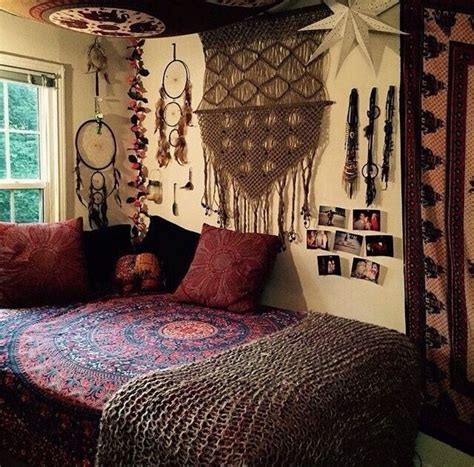 Stunning Hippie Room Decor Ideas You Never Seen Before 29 - HMDCRTN