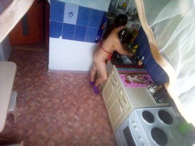 Naked Washing Dishes And Stepson Spying On Her Mynakedstepmother