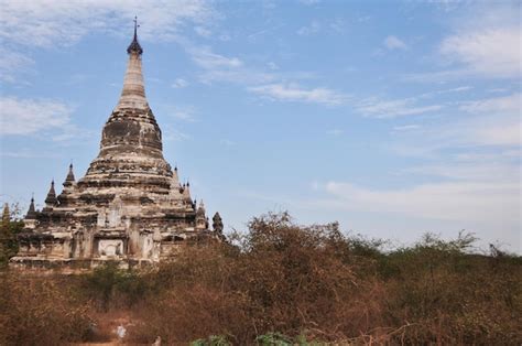 Thatbyinnyu Phaya Pagoda Paya Temple Chedi Para Los Birmanos Y Los