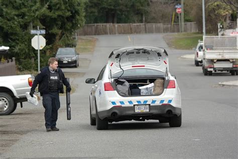 Nanaimo Rcmp Arrest Teen For Shooting Out Car Window Vancouver Island