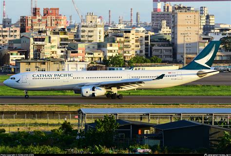 B Lam Cathay Pacific Airbus A Photo By Hung Chia Chen Id