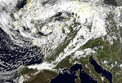 Meteo Prossime Ore Il Ciclone Circe Si Avvicina All Italia Prime