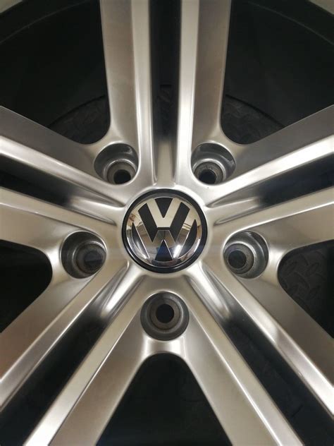 Vw Touareg R Line Mallory P Ak Oem Alloy Wheels