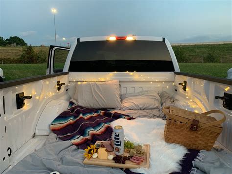 Date Picnic Truck Bed Truck Bed Date Cute Date Ideas Truck Bed