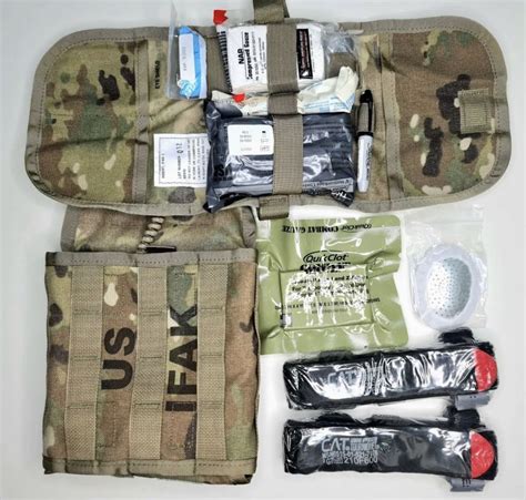 Аптечка IFAK First Aid Kit II з 2 турнікетами 8 200 грн Аптечки та