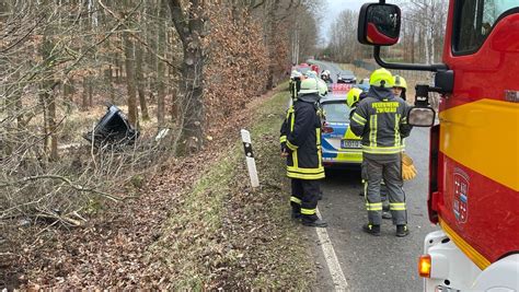 Schwerer Unfall bei Dänkritz Fahrer eingeklemmt Antenne Sachsen