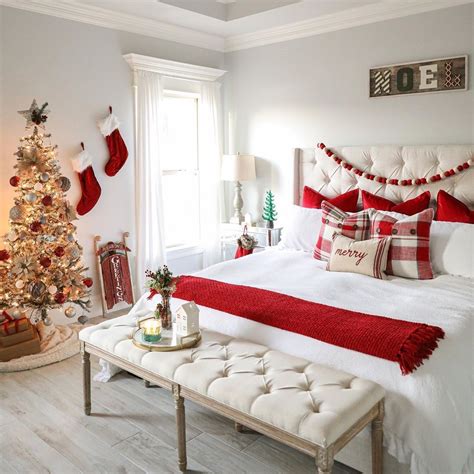 56 Best Christmas Bedroom Decor Ideas For A Positively Jolly Night