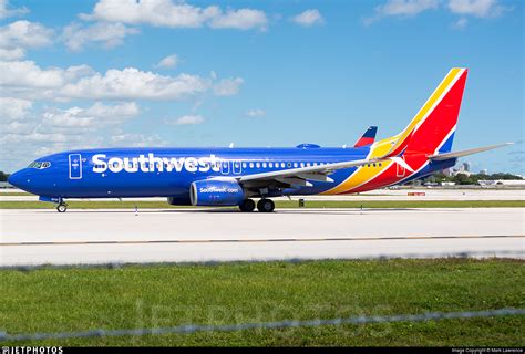 N8606C Boeing 737 8H4 Southwest Airlines Mark Lawrence JetPhotos